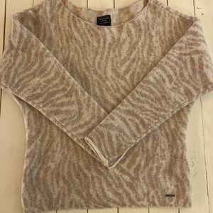 Abercrombie & Fitch cozy sweater L
